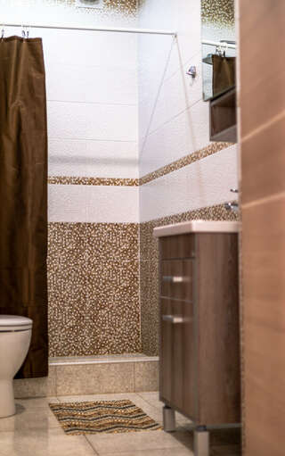 Гостевой дом Ника Кабардинка Семейный номер-студия-8